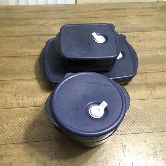 Tupperware Heat N Serve Set Of 4 Black Rectangle - Picture 1 of 3